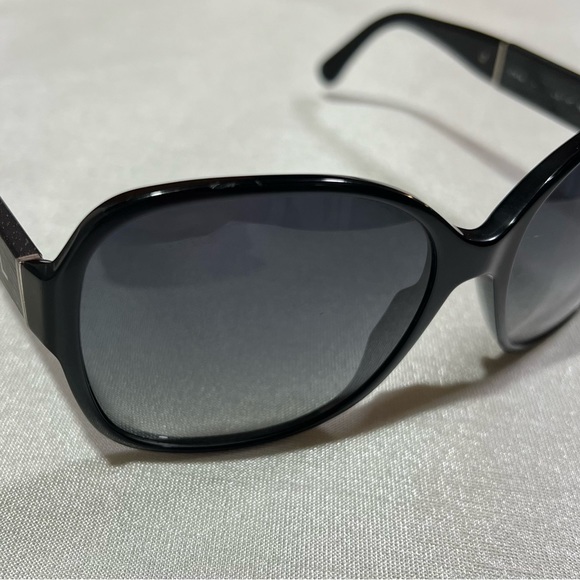 CHANEL Mother of Pearl Black Polarized Sunglasses - Picture 13 of 13